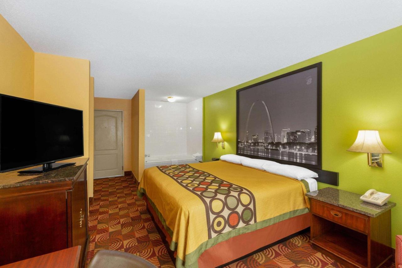 Super 8 By Wyndham Lake Of The Ozarks Eldon Buitenkant foto