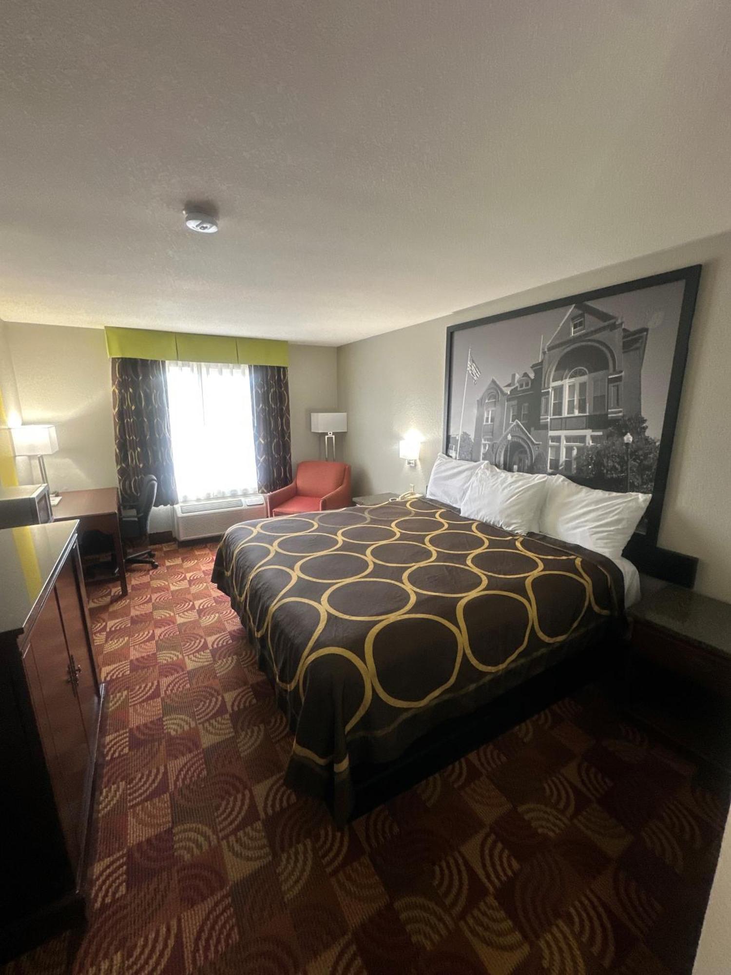 Super 8 By Wyndham Lake Of The Ozarks Eldon Buitenkant foto