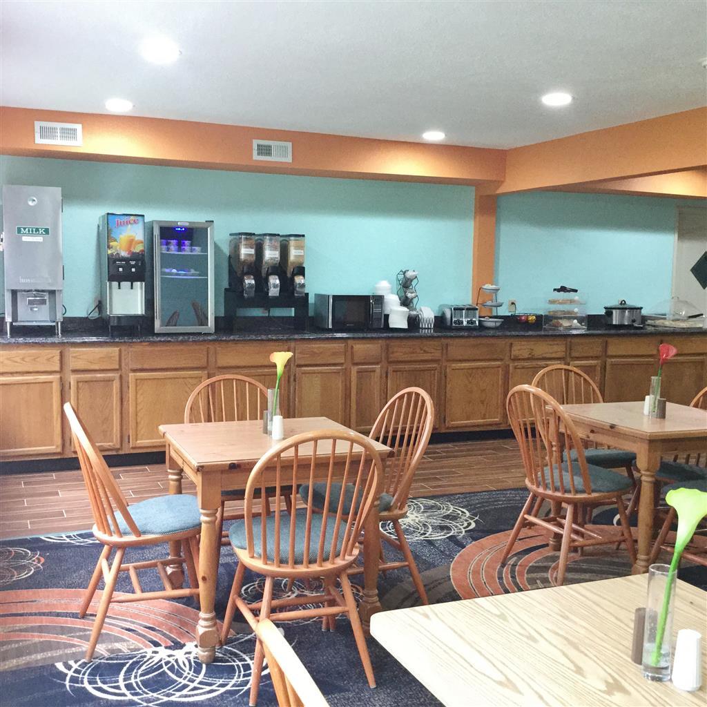 Super 8 By Wyndham Lake Of The Ozarks Eldon Faciliteiten foto
