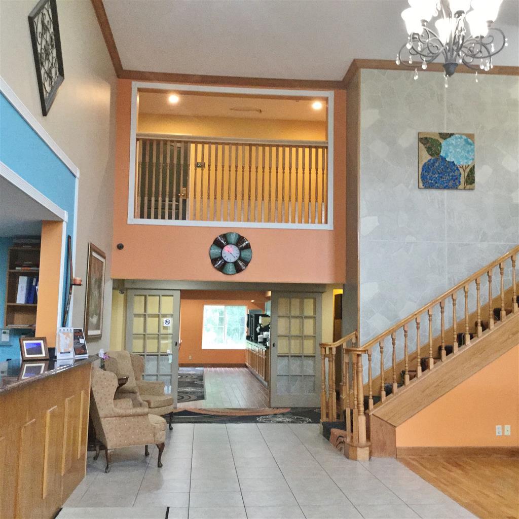 Super 8 By Wyndham Lake Of The Ozarks Eldon Interieur foto